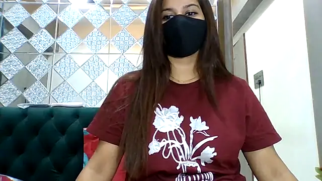 Snapshot of sparkling_queen chatting on November 2025 04:22:02 AM sparkling queen online show from November 2025 04:22:02 AM