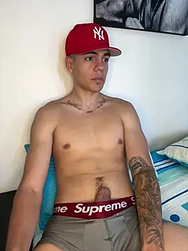 Snapshot of santiago_sosa24 chatting on May 2026 12:54:02 PM santiago sosa24 online show from May 2026 12:54:02 PM
