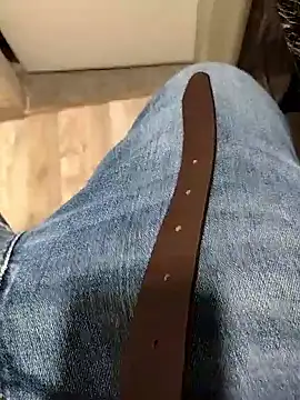 A man in public online show from October 2025 07:55:01 PM