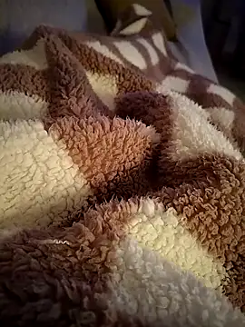 A man in public online show from April 2026 08:58:02 PM