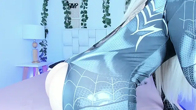 Snapshot of SophieHill_gh chatting on January 2025 11:02:02 PM SophieHill gh online show from January 2025 11:02:02 PM