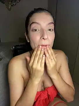 dakota le online show from February 2025 04:43:01 AM