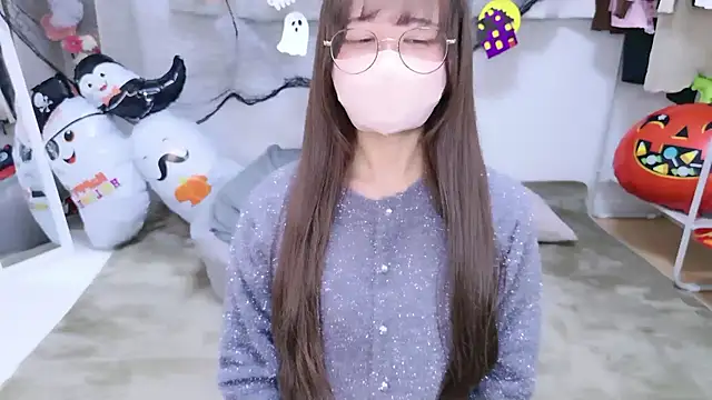 Snapshot of chihiro_ri chatting on October 2025 10:44:02 PM chihiro ri online show from October 2025 10:44:02 PM