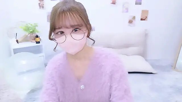 Snapshot of chihiro_ri chatting on November 2025 12:43:02 AM chihiro ri online show from November 2025 12:43:02 AM