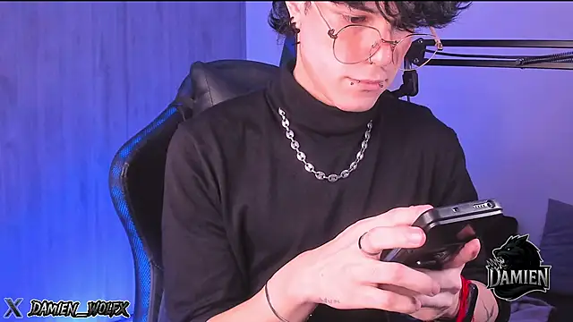 Snapshot of cinnamon_boyxxx chatting on September 2025 02:24:01 AM cinnamon boyxxx online show from September 2025 02:24:01 AM