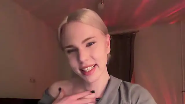 Snapshot of DanielPaige_ chatting on December 2024 08:58:01 PM DanielPaige online show from December 2024 08:58:01 PM