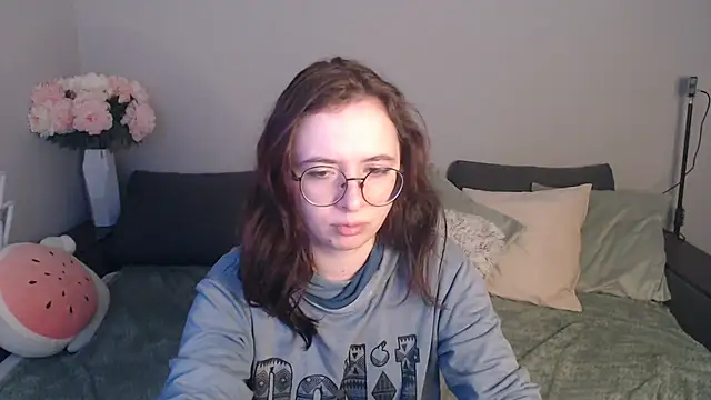 Mini Diva online show from March 2025 09:05:01 AM