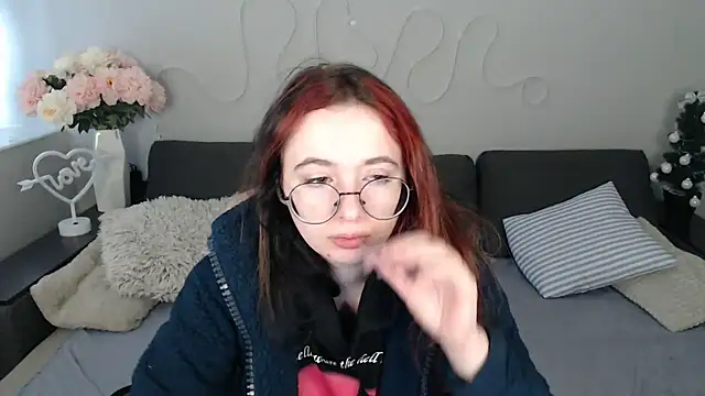 Mini Diva online show from January 2026 09:14:02 AM