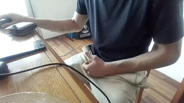 nicolaaaaas online show from February 2025 09:58:02 PM