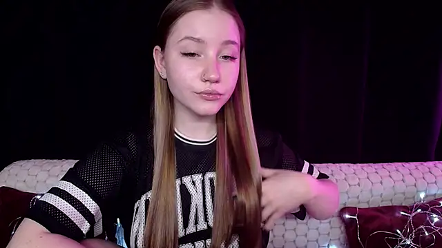 Snapshot of SindiWatsoon chatting on December 2024 05:43:01 PM SindiWatsoon online show from December 2024 05:43:01 PM