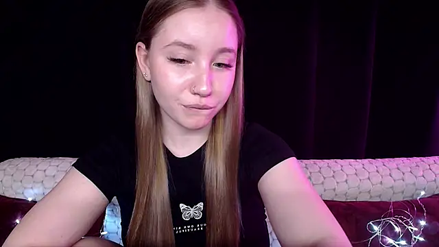 Snapshot of SindiWatsoon chatting on December 2024 04:04:02 PM SindiWatsoon online show from December 2024 04:04:02 PM