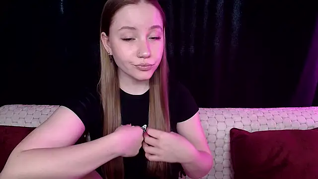 Snapshot of SindiWatsoon chatting on January 2025 12:01:02 PM SindiWatsoon online show from January 2025 12:01:02 PM