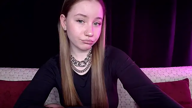 Snapshot of SindiWatsoon chatting on January 2025 01:11:01 PM SindiWatsoon online show from January 2025 01:11:01 PM