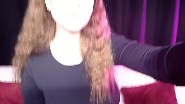 Snapshot of SindiWatsoon chatting on February 2025 03:07:01 PM SindiWatsoon online show from February 2025 03:07:01 PM