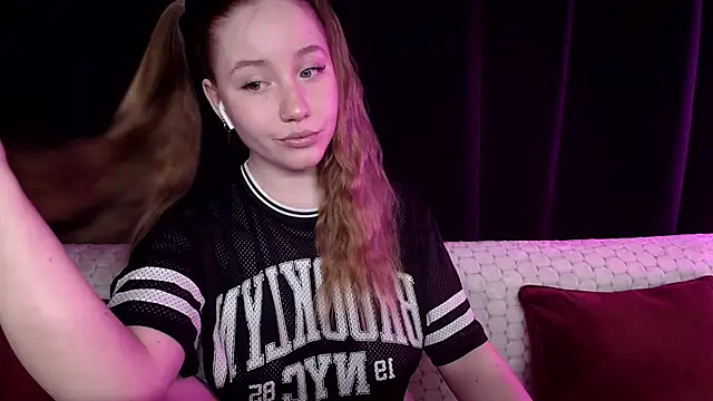 Snapshot of SindiWatsoon chatting on February 2025 05:50:01 PM SindiWatsoon online show from February 2025 05:50:01 PM