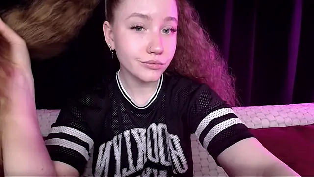 Snapshot of SindiWatsoon chatting on February 2025 01:08:02 PM SindiWatsoon online show from February 2025 01:08:02 PM