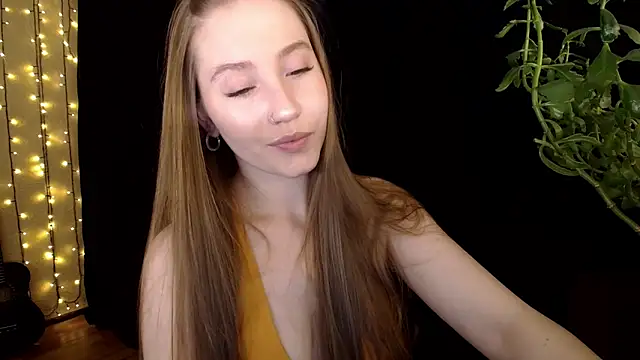 Snapshot of SindiWatsoon chatting on October 2025 12:00:02 PM SindiWatsoon online show from October 2025 12:00:02 PM