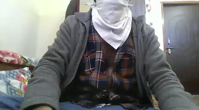 Snapshot of mainhoondon98 chatting on January 2025 08:26:02 AM mainhoondon98 online show from January 2025 08:26:02 AM