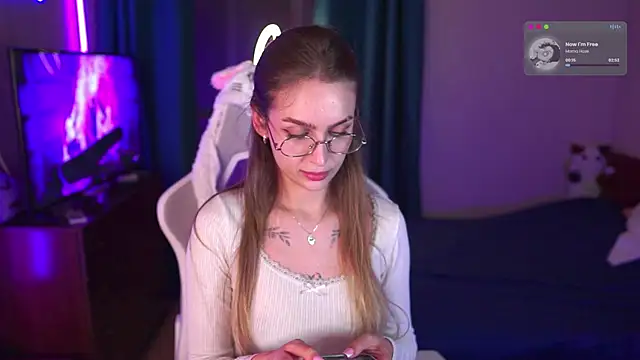 Kamila icee online show from November 2025 10:29:02 PM