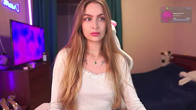 Kamila icee online show from November 2025 08:18:01 PM