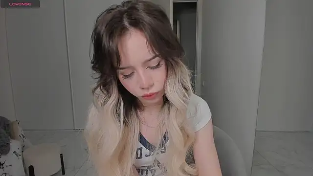 KellyBarton online show from December 2024 12:50:01 AM