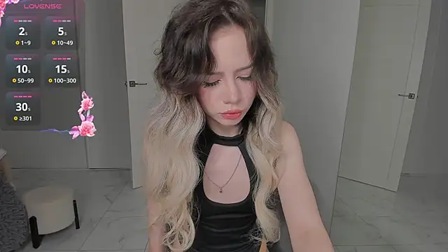 KellyBarton online show from December 2024 06:49:02 PM