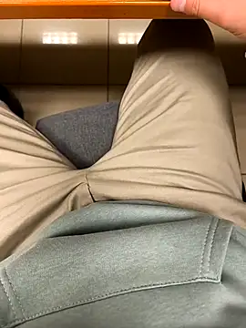 Snapshot of onbifeet chatting on January 2026 05:50:01 PM onbifeet online show from January 2026 05:50:01 PM