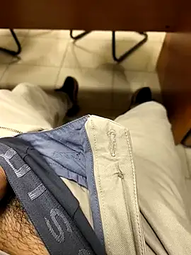 Snapshot of onbifeet chatting on March 2026 03:06:01 PM onbifeet online show from March 2026 03:06:01 PM