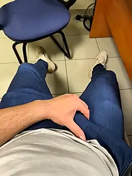 Snapshot of onbifeet chatting on April 2026 02:26:01 PM onbifeet online show from April 2026 02:26:01 PM