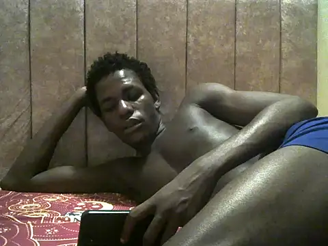 Snapshot of Bigras0011 chatting on June 2026 05:39:01 AM Bigras0011 online show from June 2026 05:39:01 AM