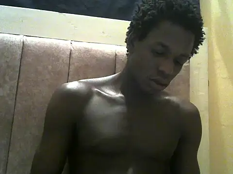 Snapshot of Bigras0011 chatting on July 2026 01:30:01 AM Bigras0011 online show from July 2026 01:30:01 AM