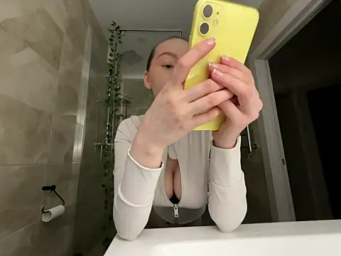 winter  sun online show from March 2026 03:09:02 PM