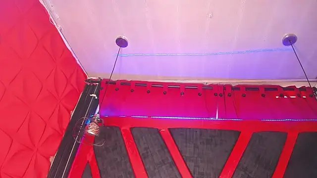 Taylor-hardcore online show from September 2025 02:27:02 PM