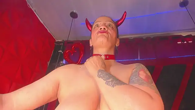 Taylor-hardcore online show from February 2026 03:27:01 PM