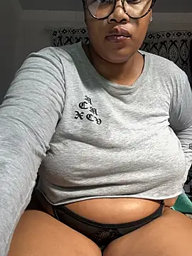 MimiCurves online show from July 2026 11:34:01 AM