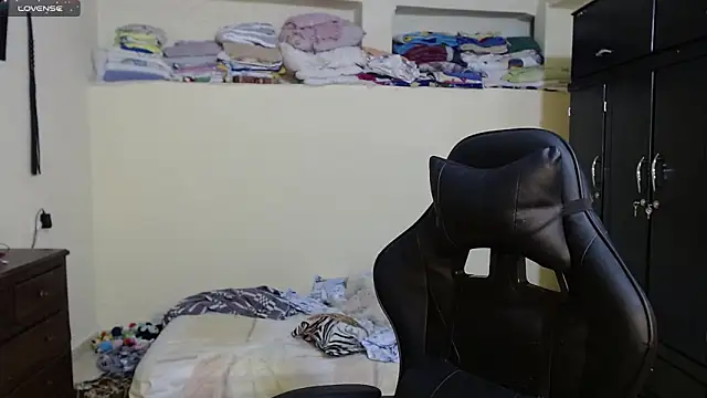 Giorgia xue53 online show from February 2025 08:50:01 AM