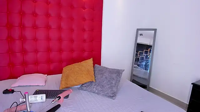 Daliana Beck online show from October 2025 08:49:02 PM