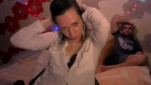 John Daenerys online show from November 2025 08:09:01 PM