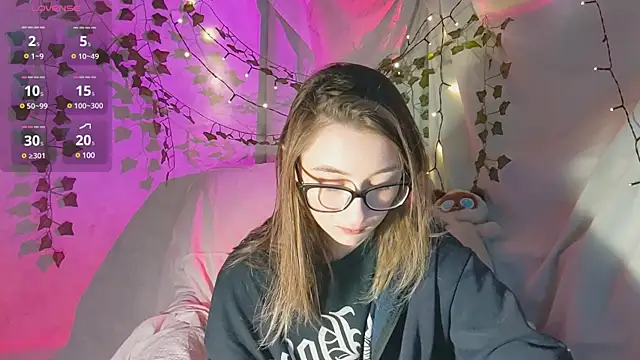 Snapshot of monlight__dana chatting on December 2024 01:29:01 PM monlight  dana online show from December 2024 01:29:01 PM