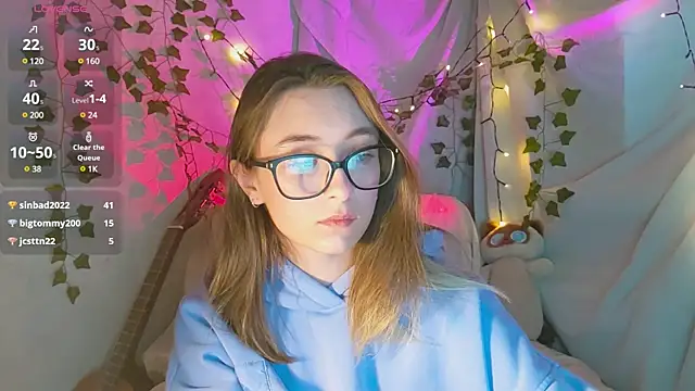 Snapshot of monlight__dana chatting on December 2024 12:40:02 PM monlight  dana online show from December 2024 12:40:02 PM