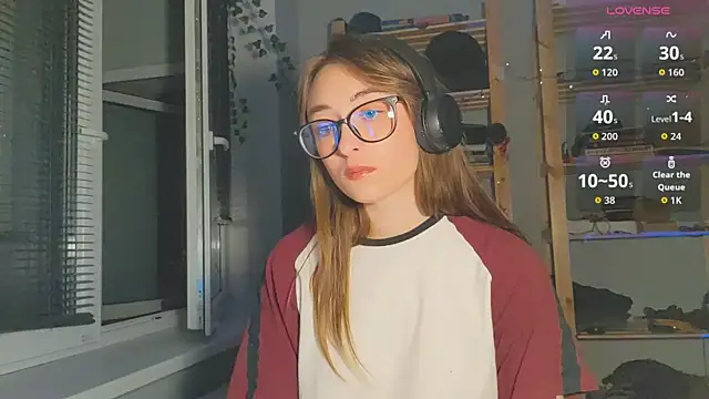 Snapshot of monlight__dana chatting on September 2025 09:28:02 PM monlight  dana online show from September 2025 09:28:02 PM