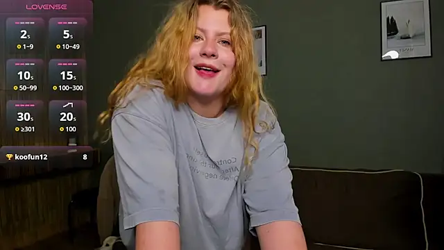 Snapshot of MariaStuart chatting on July 2026 08:55:01 PM MariaStuart online show from July 2026 08:55:01 PM