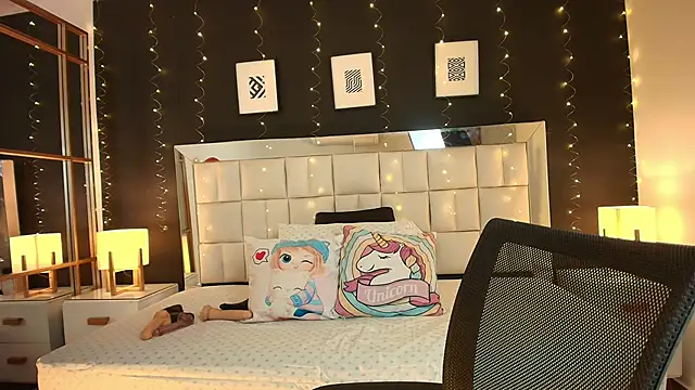 Snapshot of lisa_casper chatting on March 2025 04:00:02 PM lisa casper online show from March 2025 04:00:02 PM