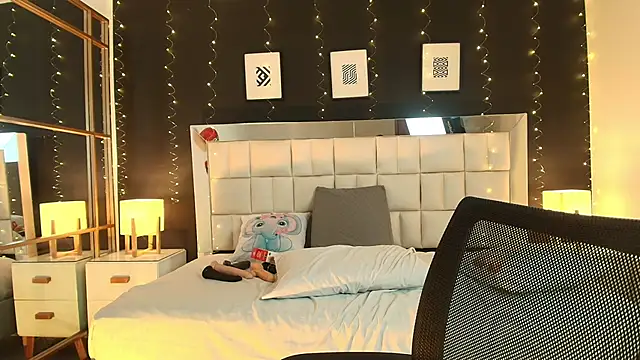 Snapshot of lisa_casper chatting on March 2025 08:00:02 PM lisa casper online show from March 2025 08:00:02 PM