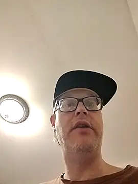 Snapshot of DARemo42O chatting on January 2025 12:46:02 PM DARemo42O online show from January 2025 12:46:02 PM