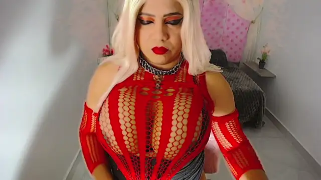Snapshot of alicehugecock chatting on April 2026 08:17:01 PM alicehugecock online show from April 2026 08:17:01 PM