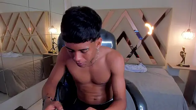 Snapshot of Alan_Cute18 chatting on February 2026 01:40:01 PM Alan Cute18 online show from February 2026 01:40:01 PM