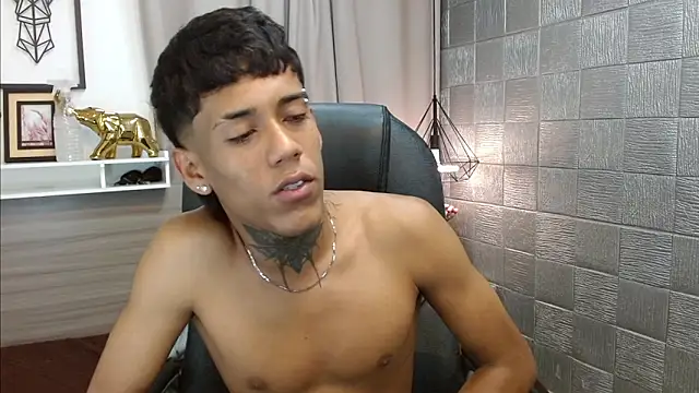 Snapshot of Alan_Cute18 chatting on February 2026 04:08:01 PM Alan Cute18 online show from February 2026 04:08:01 PM