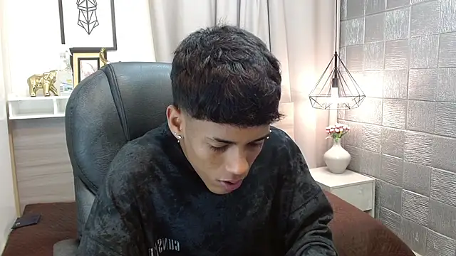 Snapshot of Alan_Cute18 chatting on March 2026 01:18:01 PM Alan Cute18 online show from March 2026 01:18:01 PM