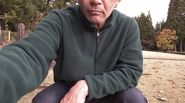 Snapshot of ge3noxxx chatting on December 2024 01:19:01 AM ge3noxxx online show from December 2024 01:19:01 AM